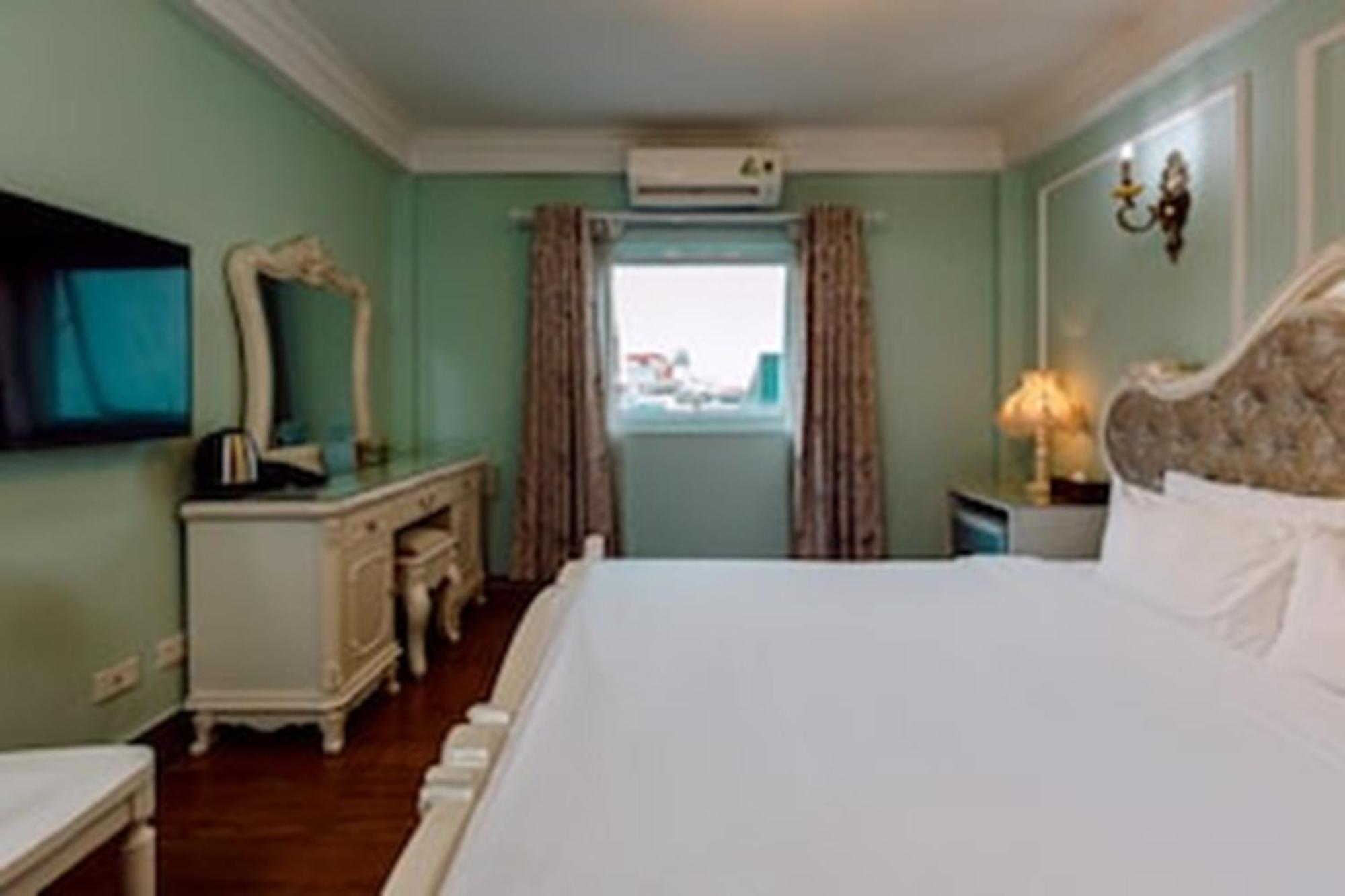 Super Oyo Capital O 1173 Le Grand Hanoi Hotel - The Ruby Exteriör bild